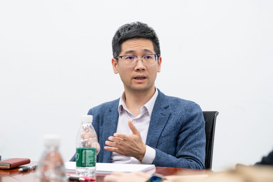华为、英伟达角逐AI数据平台，存储成AI